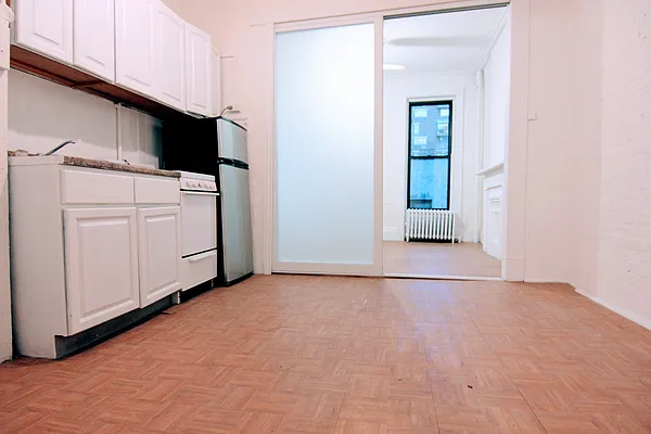 Rented by Voro, LLC | media 21