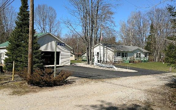 4th image of 15250 Joy Ln