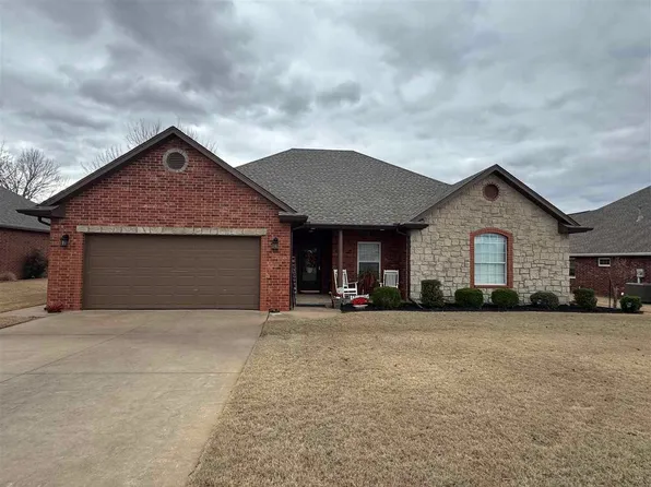 308 Fairway Dr, Perkins, OK 74059