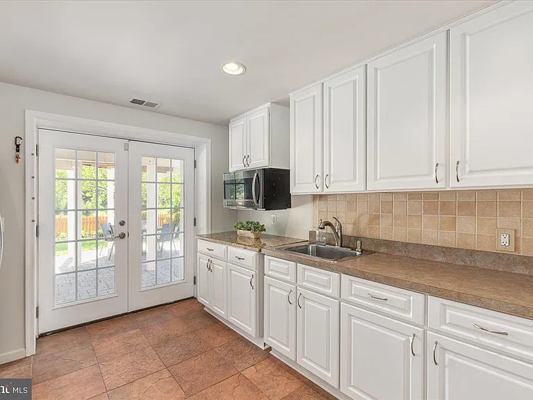 15043 Gaines Mill Cir — Photo 43