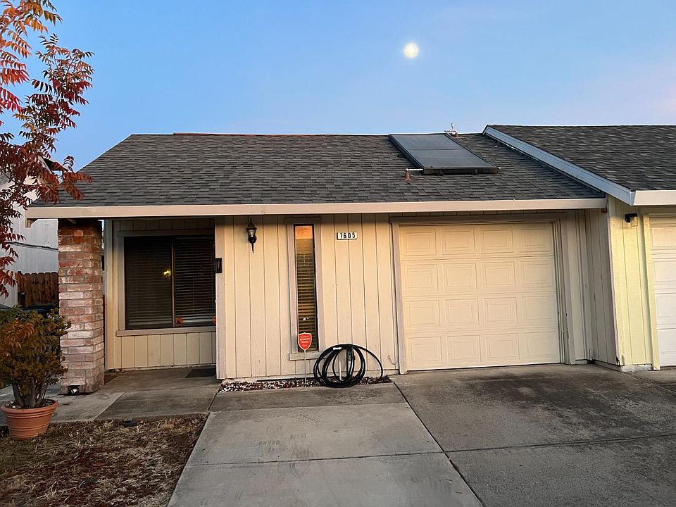 1st image of 7605 W Lakewood Park Dr