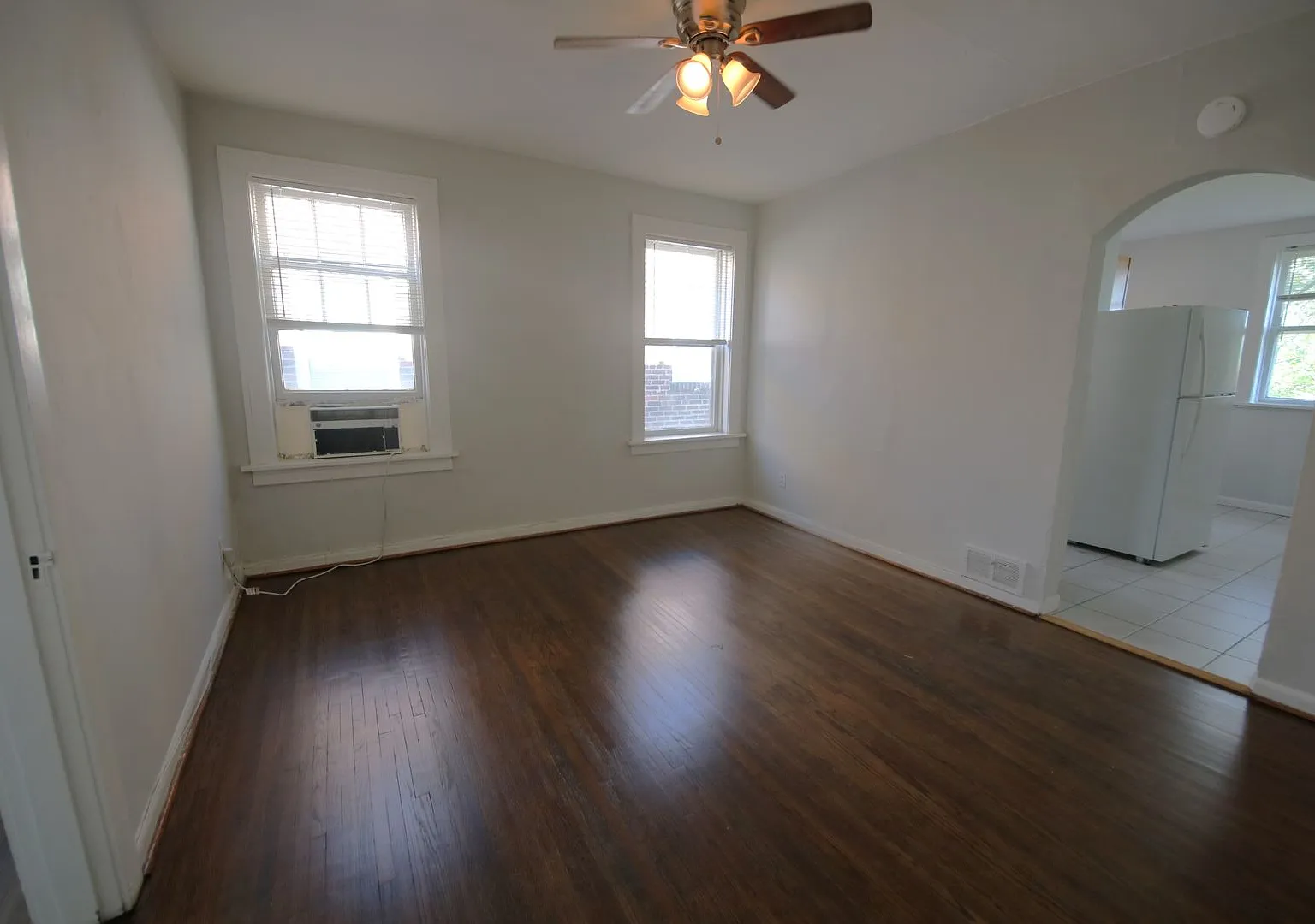 4925-4927 Eichelberger St. — Photo 3