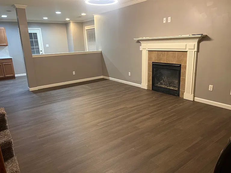 1112 Gilbert Station Ln — Photo 4