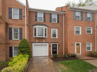 6426 Wainfleet Ct, Springfield, VA 22152