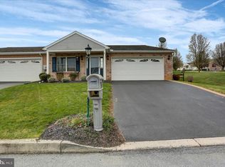 724 Fir Spring Dr, Waynesboro, PA 17268