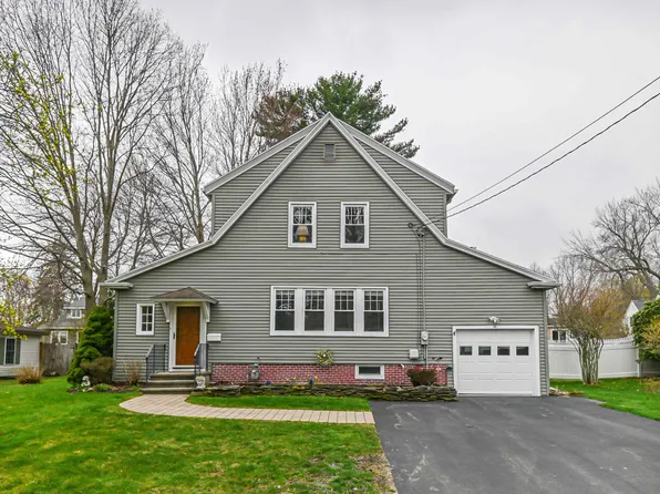 32 Pennsylvania Avenue, South Portland, ME 04106