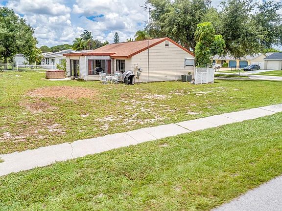 4th image of 8292 Gallo Ave