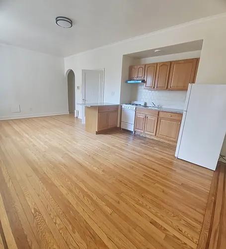 151 Franklin St #B Photo 1