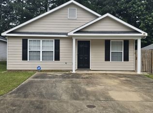 817 Pine Hill Ct, Phenix City, AL 36869