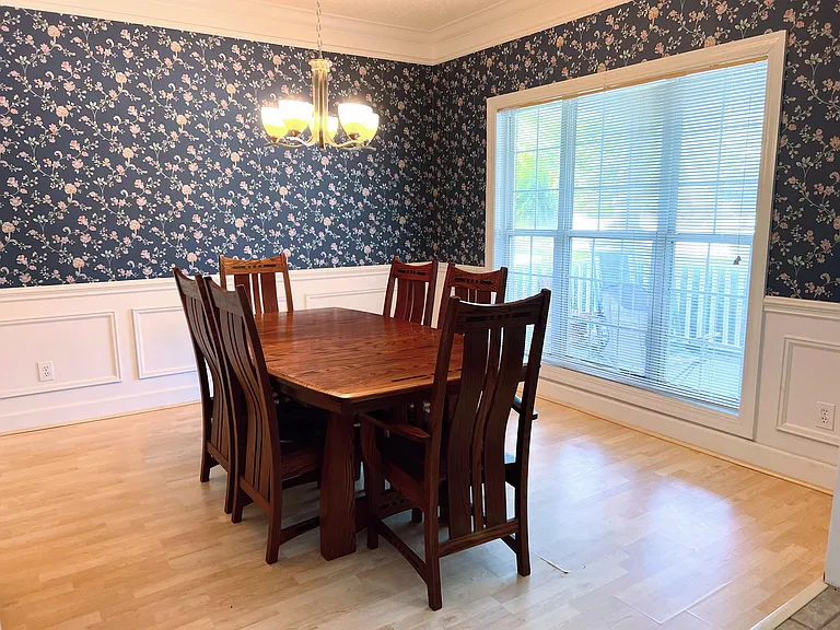1721 Fox Ridge Ct — Photo 9