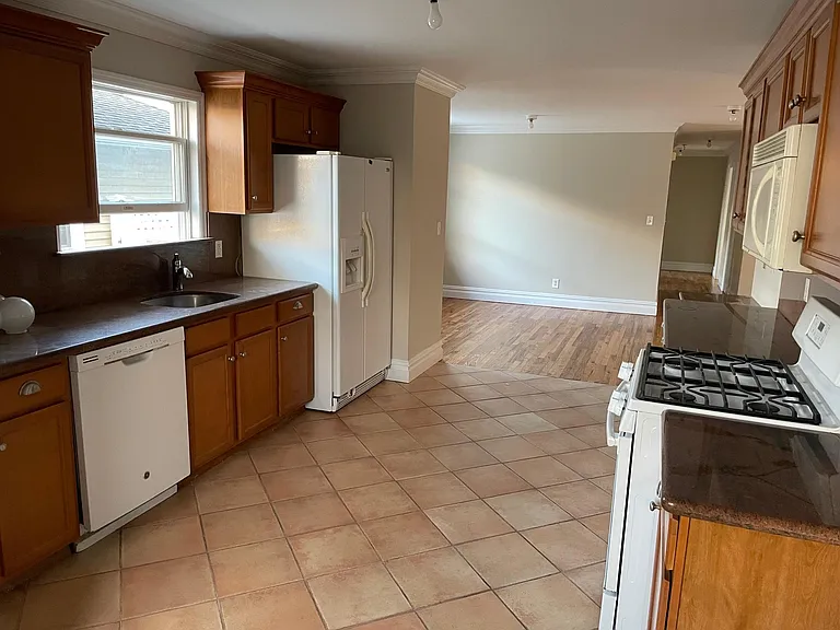 342 E Harrison St #L — Photo 4