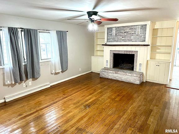 4th image of 1660 Elmwood St