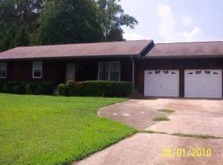 4224 Pointers Ct, Oakwood, GA 30566