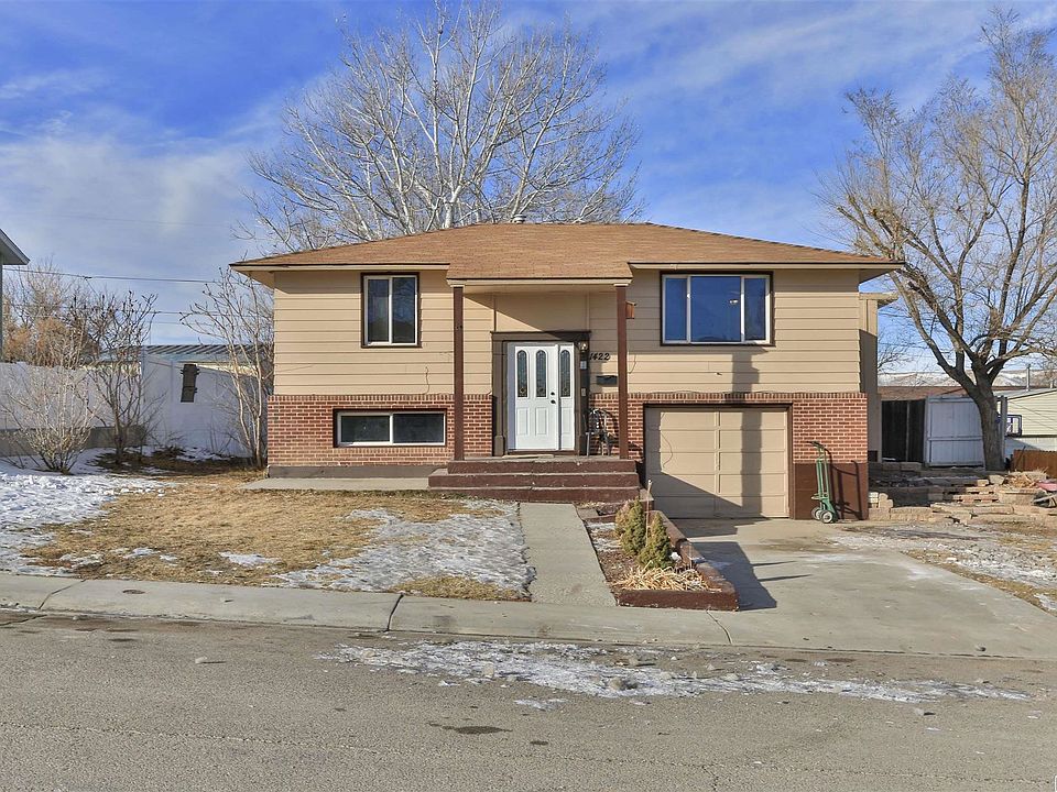1st image of 1422 Palisades Way