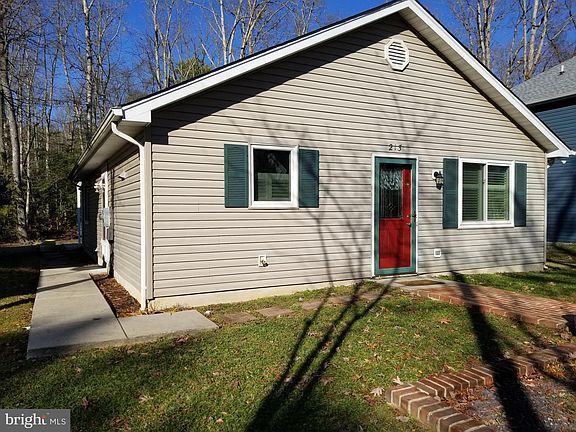 3rd image of 213 12th St