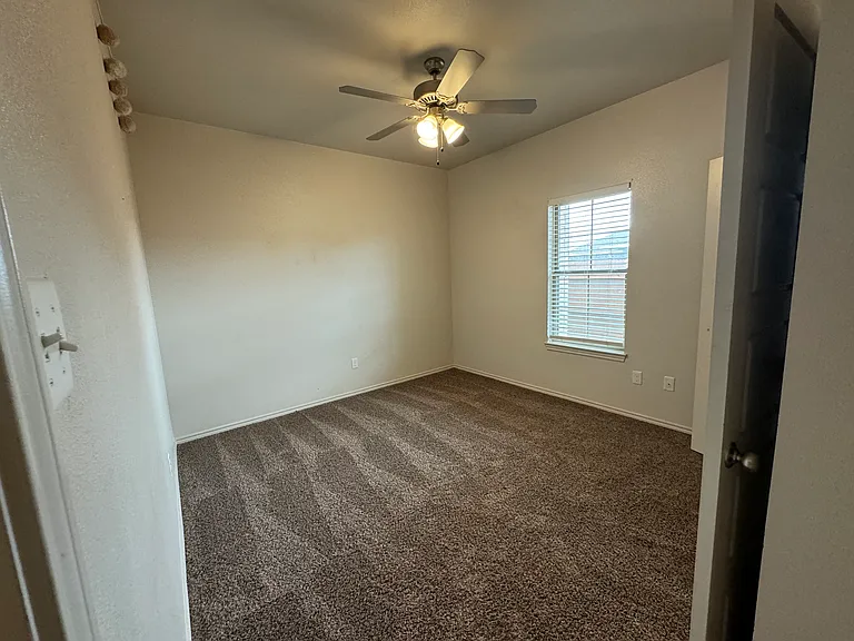 11824 Evanston Ave — Photo 19
