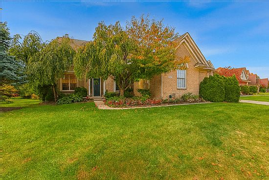 1st image of 558 Highlands Dr