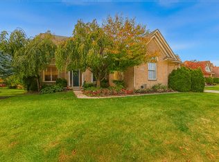558 Highlands Dr, Canton, MI 48188