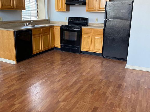 4th image of 499 Washington St #506