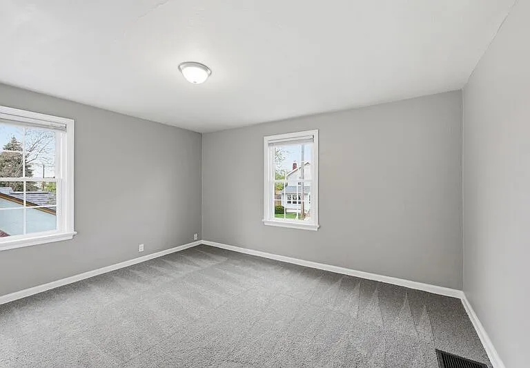 735 E Mithoff St — Photo 12