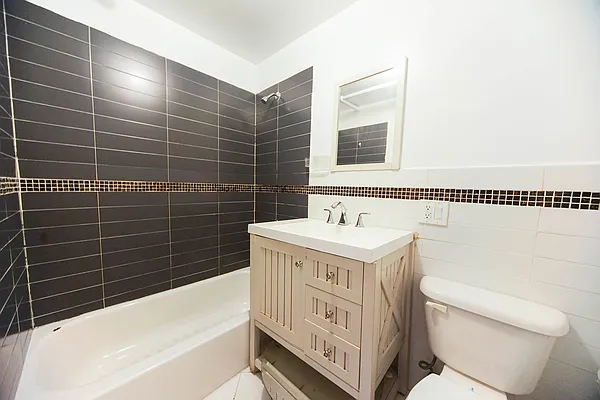 Rented by Platinum Properties | media 6