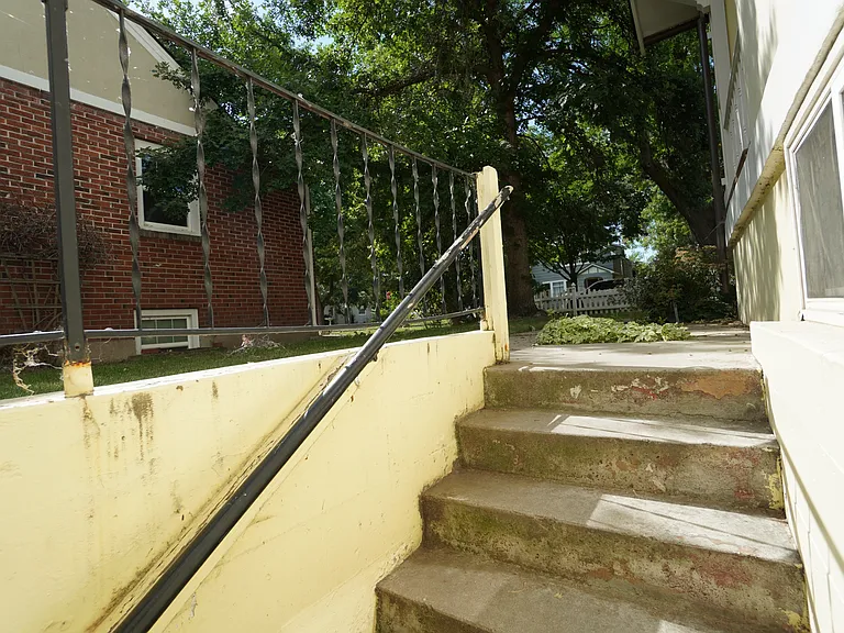 2506 W Woodlawn Ave #4 — Photo 4