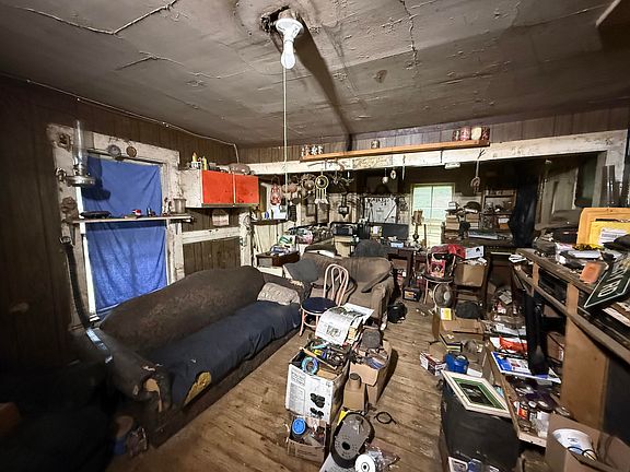 4th image of 84 Intervale Road