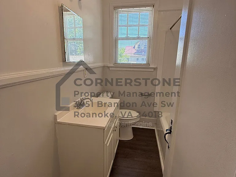 355 Highland Ave SW #1 — Photo 7