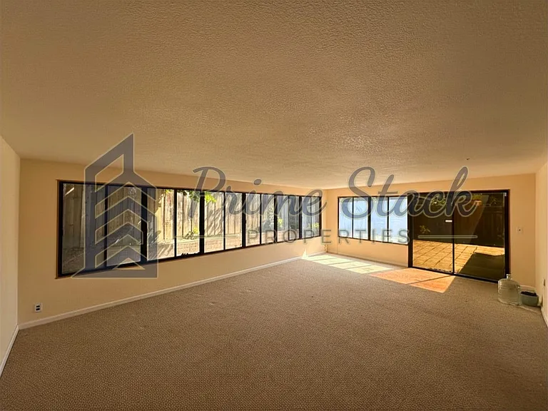 34443 Colville Pl — Photo 8