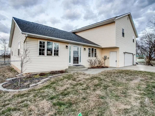 27250 Sunderland Rd, Jerseyville, IL 62052
