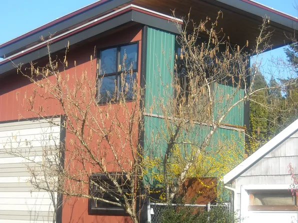 7220 SE 48th Ave #A, Portland, OR 97206
