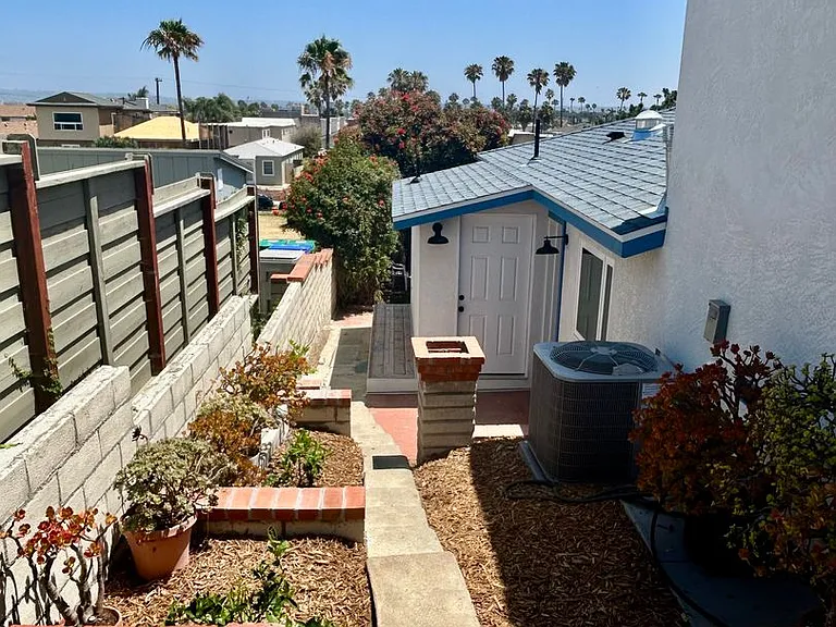 5051 Del Monte Ave — Photo 6