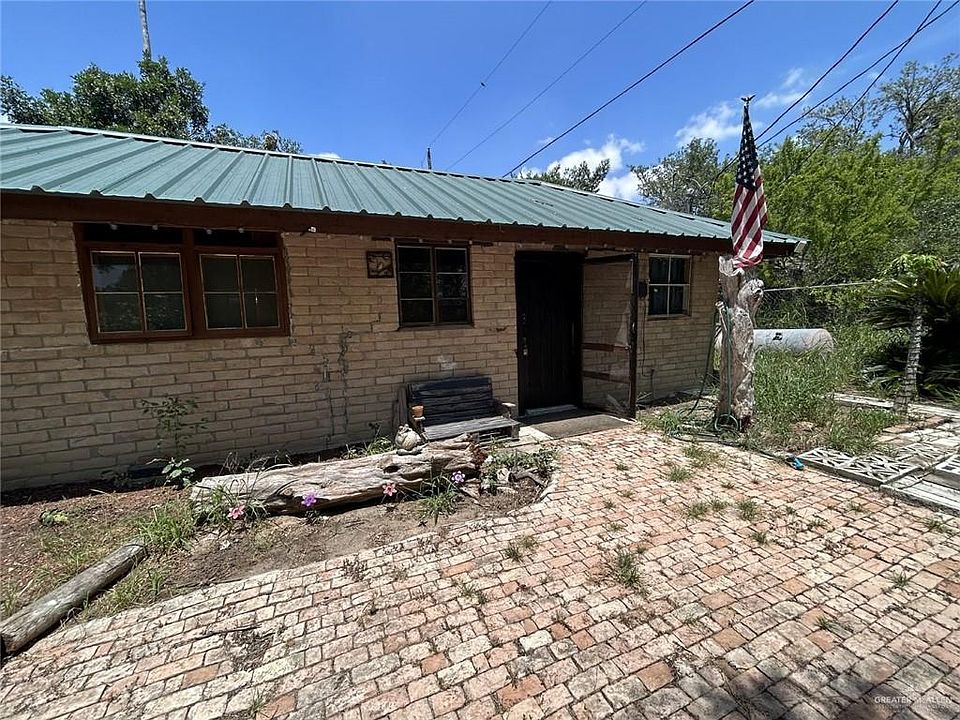 1st image of 100 Lakeview Dr