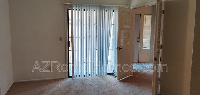 819 N College Ave #I122 — Photo 7