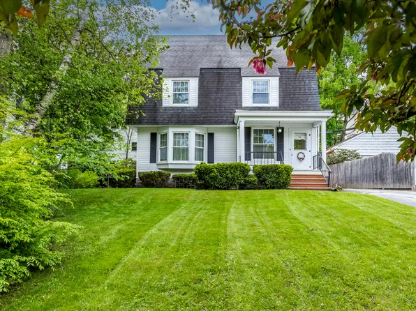 29 Rumford Avenue, Rumford, ME 04276