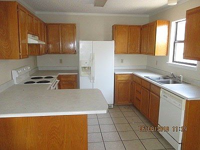 5th image of 1810 La Mesa Ln
