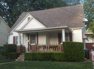 318 S 7th St, Boonville, IN 47601