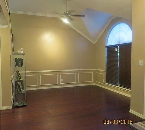 5th image of 1105 Kensington Dr