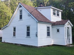 706 New Sherborn Rd, Athol, MA 01331