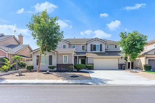 13569 Kiwi Ave Photo 1