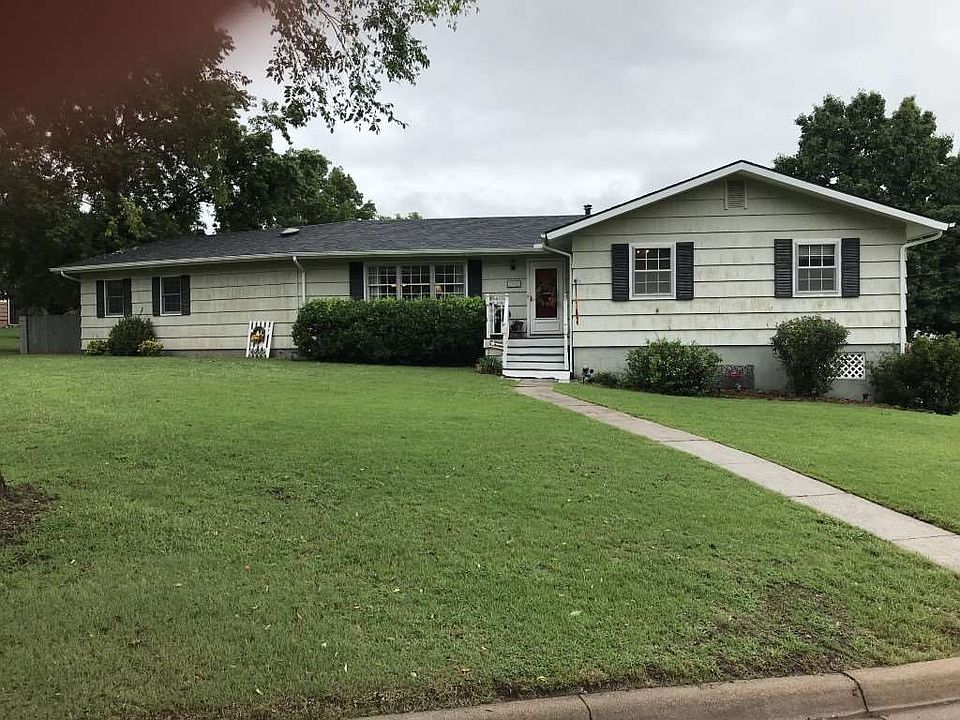 1st image of 2302 Edgemont Dr