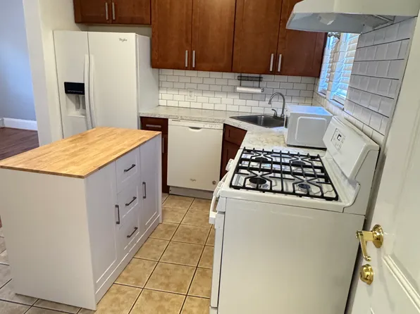 (undisclosed Address), Bronx, NY 10469