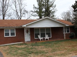 153 Mimosa Ln, North Wilkesboro, NC 28659