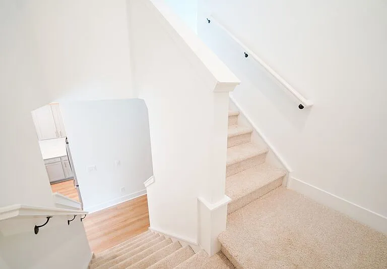 128 Kingswood Cir — Photo 29