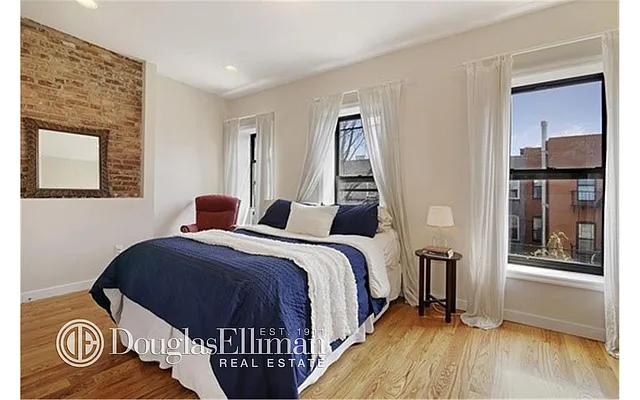 Rented by Douglas Elliman | media 23