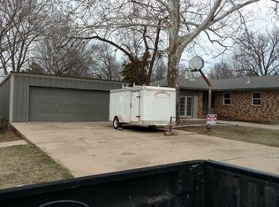 511 Noble Dr, Noble, OK 73068