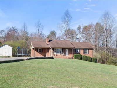 1041 Tom East Rd, Westfield, NC, 27053