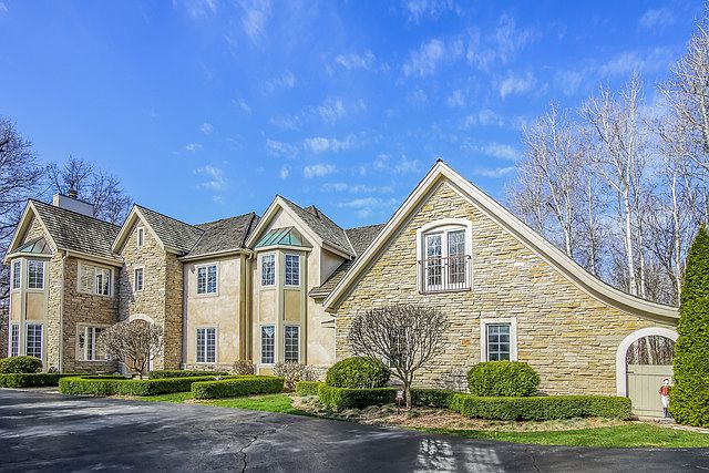1st image of 391 Belle Foret Dr