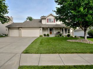 13704 S 18th St, Bellevue, NE 68123