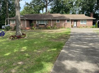 1600 Lake Ridge Cir, Birmingham, AL 35216